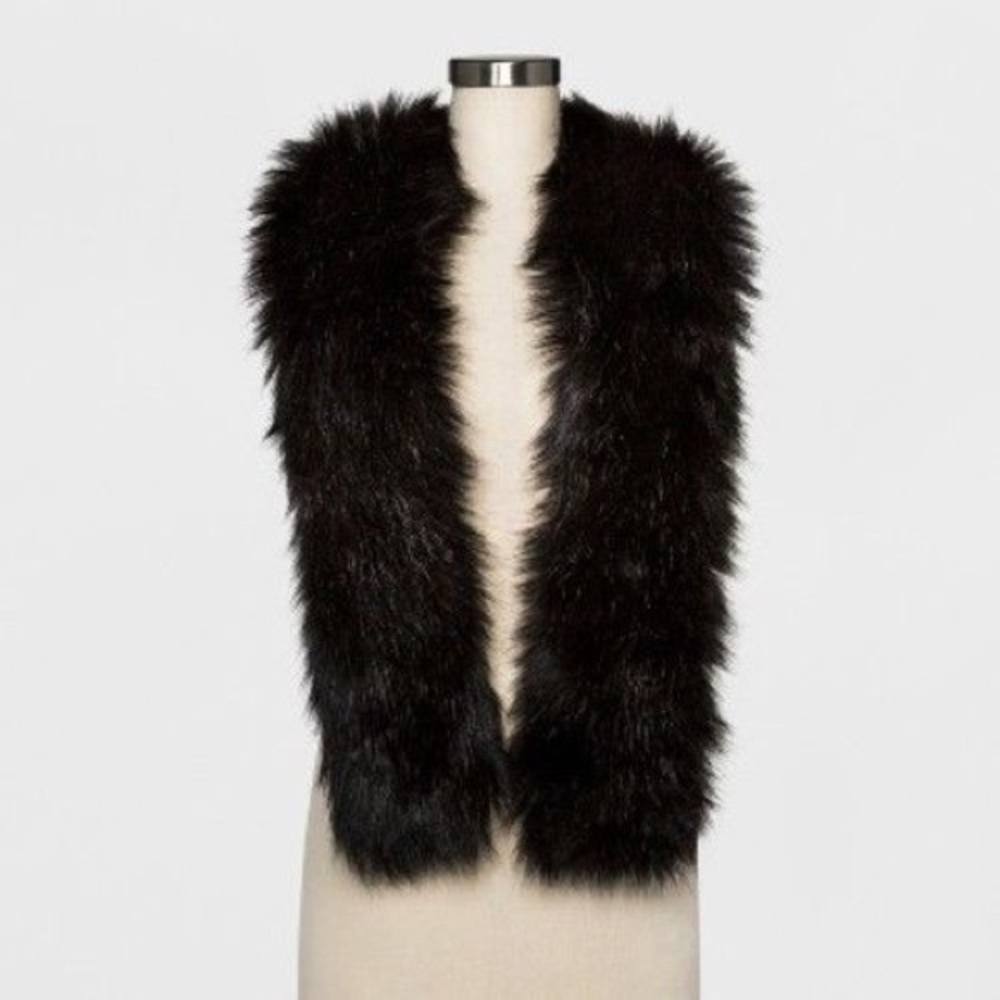 Women’s Faux Fur Scarf - A New Day - Black